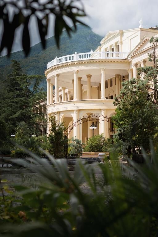 Отель Amra Park-hotel & Spa Гагра
