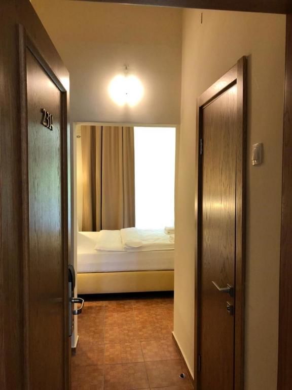 Отель Amra Park-hotel & Spa Гагра