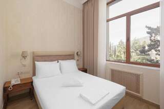 Отель Amra Park-hotel & Spa Гагра Люкс без балкона-3