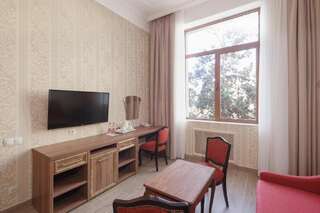 Отель Amra Park-hotel & Spa Гагра Люкс без балкона-5