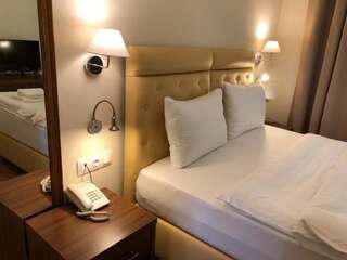 Отель Amra Park-hotel & Spa Гагра Стандартный двухместный номер с 1 кроватью или 2 отдельными кроватями — Дополнительное здание-5